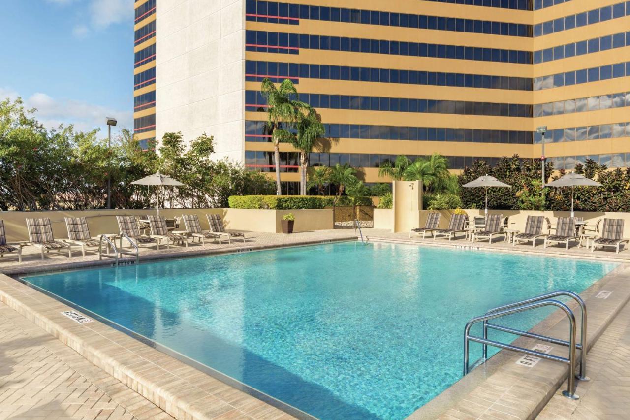 Doubletree By Hilton Orlando Downtown Exterior foto