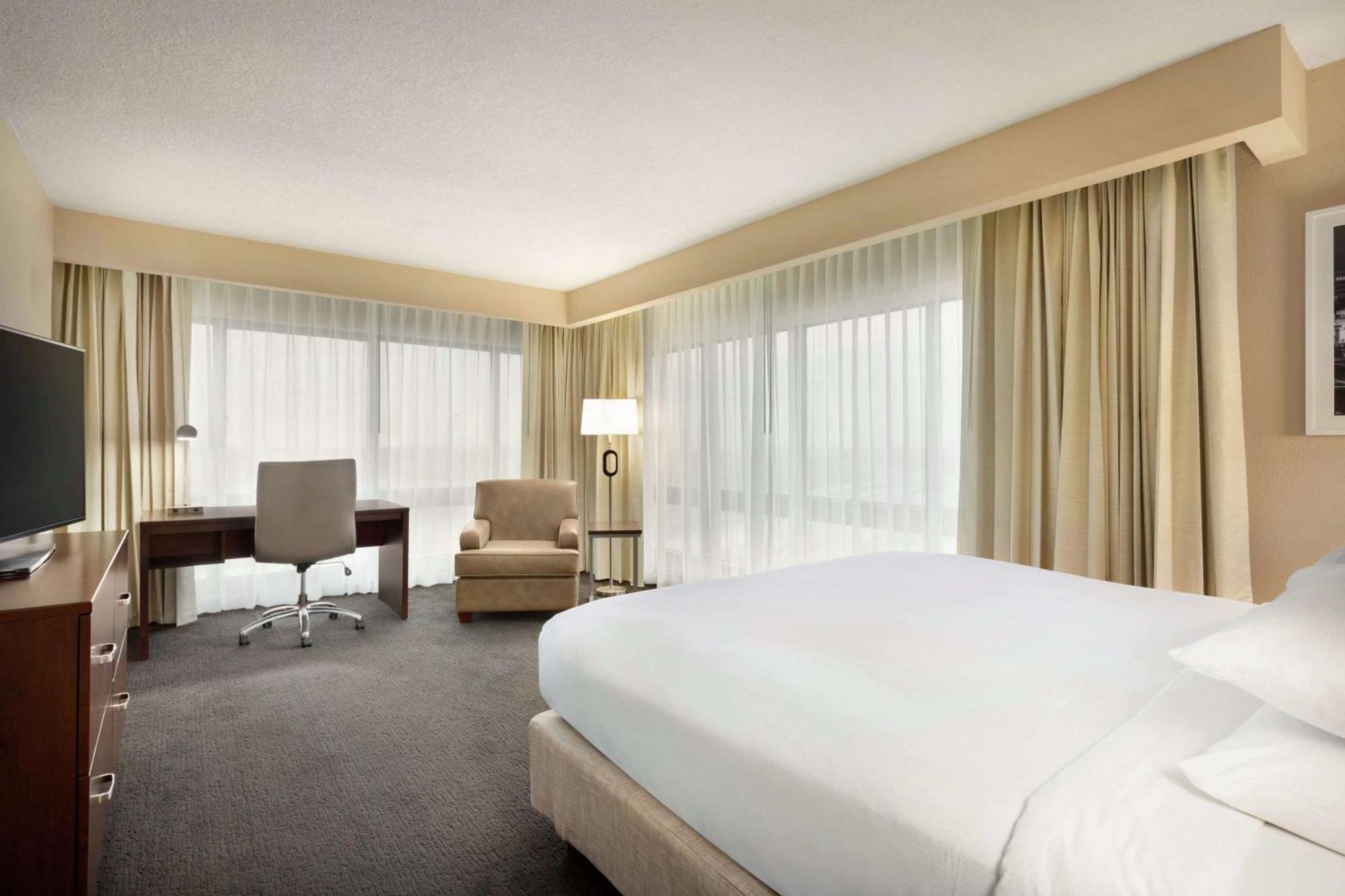 Doubletree By Hilton Orlando Downtown Exterior foto