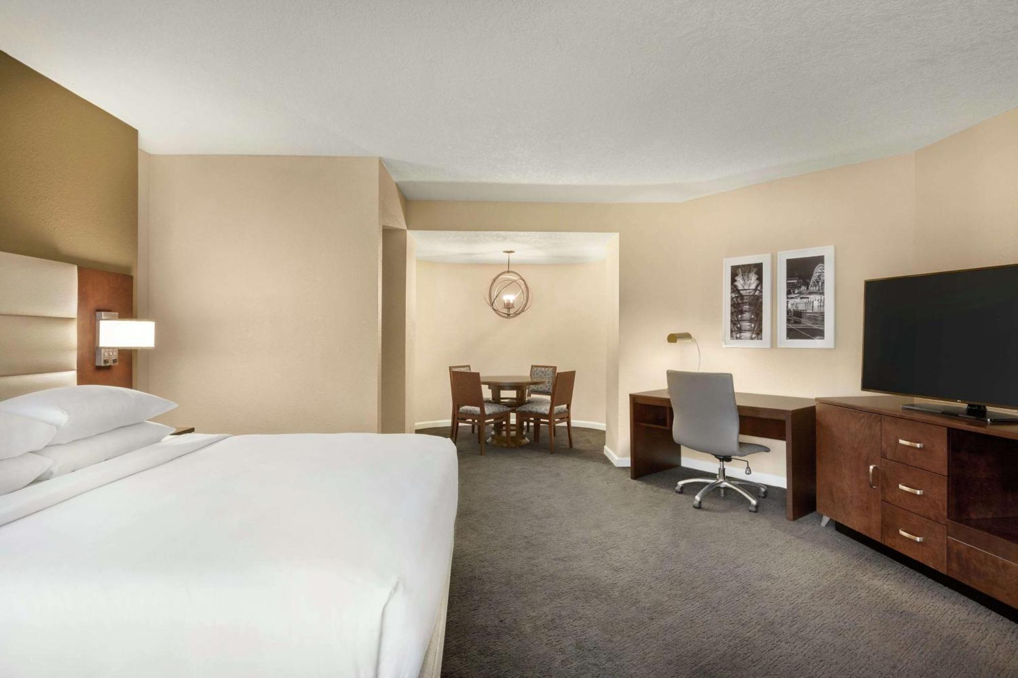 Doubletree By Hilton Orlando Downtown Exterior foto